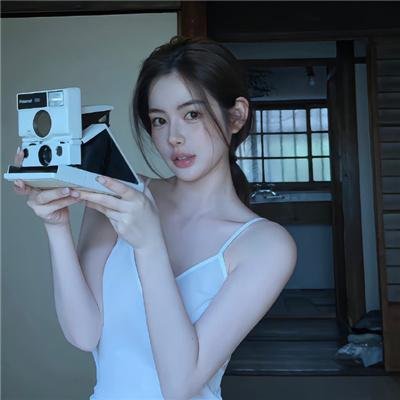 鬓边不是海棠红